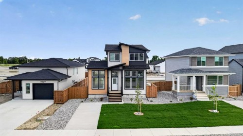2533 16 Avenue, Coaldale, AB - Outdoor With Facade