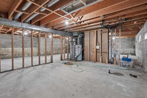 40 N 200 E, Raymond, AB - Indoor Photo Showing Basement