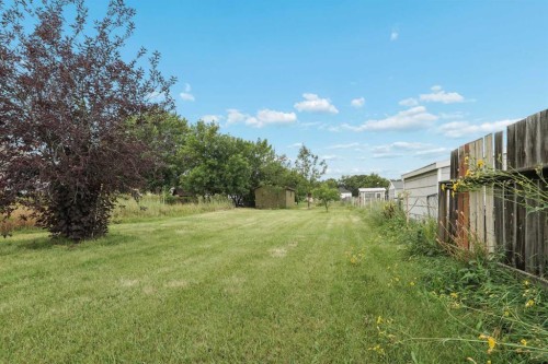 40 N 200 E, Raymond, AB - Outdoor