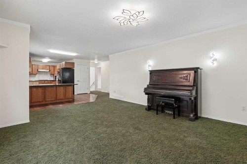 40 N 200 E, Raymond, AB - Indoor