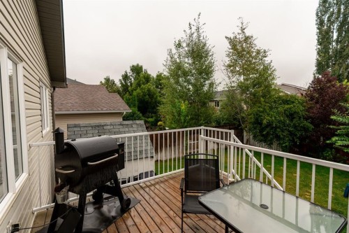 135 Fairmont Point South, Lethbridge, AB - Outdoor With Exterior