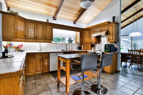 3802 Oak Drive South, Lethbridge, AB - Indoor