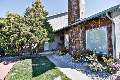 3802 Oak Drive South, Lethbridge, AB - Outdoor