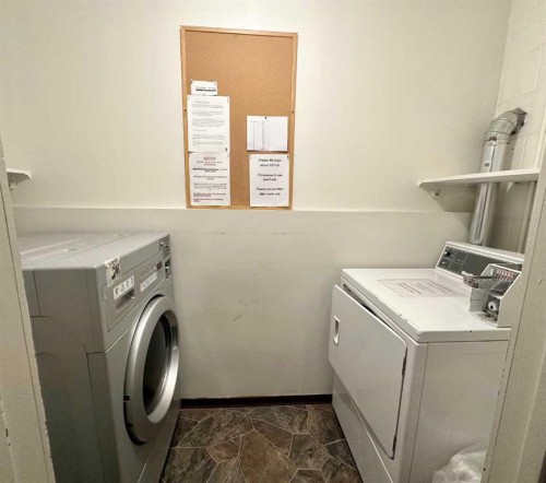 201-1 Chinook Crescent West, Claresholm, AB - Indoor Photo Showing Laundry Room