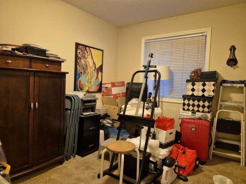 45 Sunridge Boulevard West, Lethbridge, AB - Indoor