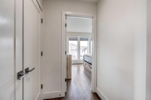 270 Grassland Boulevard West, Lethbridge, AB - Indoor Photo Showing Other Room