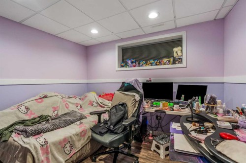 270 Grassland Boulevard West, Lethbridge, AB - Indoor