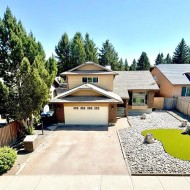 42 Ridgewood Boulevard WESTLethbridge, AB T1K 6B9