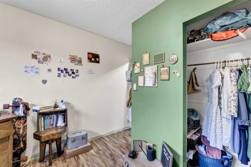 94079 113 Range Road, Bow Island, AB - Indoor