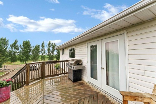 94079 113 Range Road  Bow Island, AB T0K 0G0