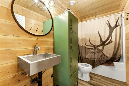 94079 113 Range Road, Bow Island, AB - Indoor