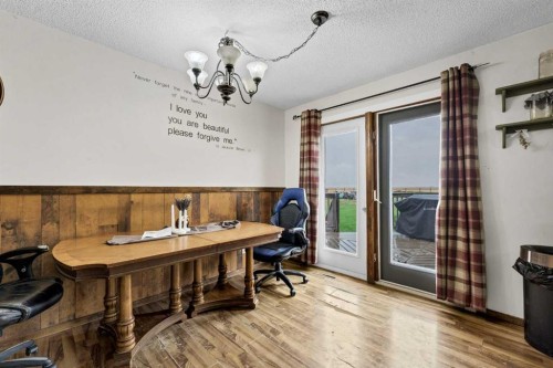 94079 113 Range Road, Bow Island, AB - Indoor Photo Showing Office