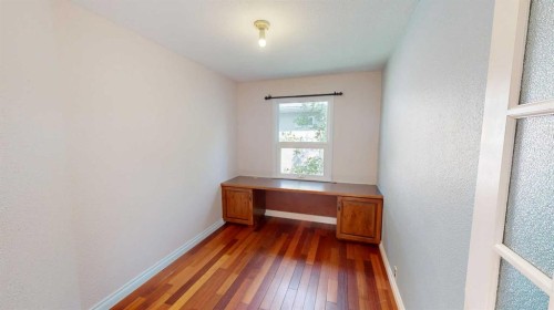 1129 20 Street South, Lethbridge, AB - Indoor Photo Showing Other Room