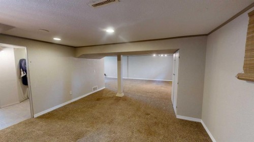 1129 20 Street South, Lethbridge, AB - Indoor