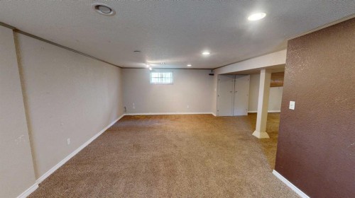 1129 20 Street South, Lethbridge, AB - Indoor Photo Showing Basement