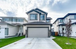 291 Northlander Bend WEST Lethbridge, AB T1J 5N1
