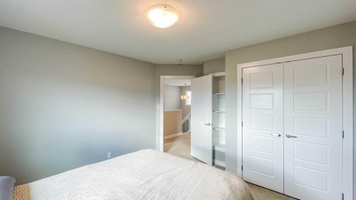 291 Northlander Bend West, Lethbridge, AB - Indoor Photo Showing Bedroom