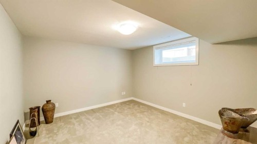 291 Northlander Bend West, Lethbridge, AB - Indoor Photo Showing Other Room