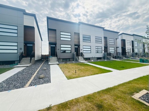 2911 47 Street SOUTH Lethbridge, AB T1K 8L4