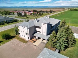 102-6 Skyline Crescent Claresholm, AB T0L 0T0