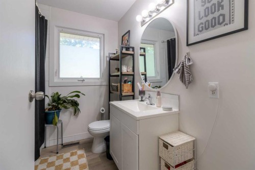 830 9 Street North, Lethbridge, AB - Indoor