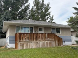830 9 Street NORTHLethbridge, AB T1H 1Z5