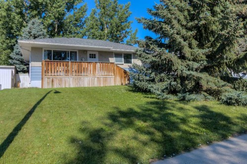 830 9 Street North, Lethbridge, AB - Outdoor With Deck Patio Veranda