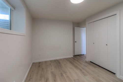 830 9 Street North, Lethbridge, AB - Indoor Photo Showing Other Room