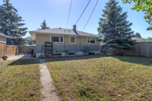 830 9 Street North, Lethbridge, AB - Outdoor