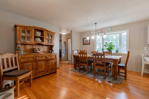 63009 Rr 210, Raymond, AB - Indoor Photo Showing Dining Room