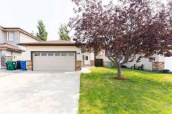 27 Fairmont Road SOUTHLethbridge, AB T1K 8C7