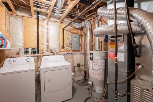 27 Fairmont Road South, Lethbridge, AB - Indoor Photo Showing Laundry Room