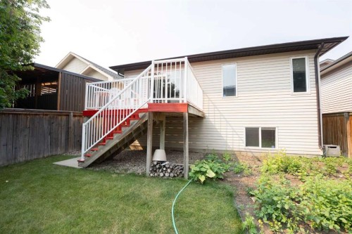 27 Fairmont Road South, Lethbridge, AB - Outdoor With Exterior
