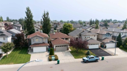 27 Fairmont Road South, Lethbridge, AB - Outdoor With Facade