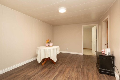 1124 28A Street South, Lethbridge, AB - Indoor Photo Showing Other Room