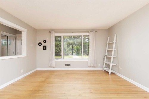 1124 28A Street South, Lethbridge, AB - Indoor Photo Showing Other Room