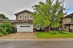 135 Riverbrook Close WEST Lethbridge, AB T1K 7P2