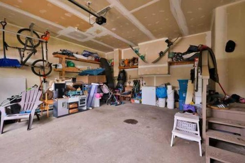 135 Riverbrook Close West, Lethbridge, AB - Indoor Photo Showing Other Room