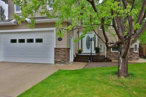 135 Riverbrook Close West, Lethbridge, AB - Outdoor