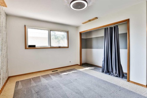 2719 6 Avenue North, Lethbridge, AB - Indoor Photo Showing Other Room