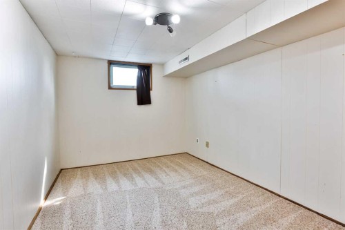 2719 6 Avenue North, Lethbridge, AB - Indoor