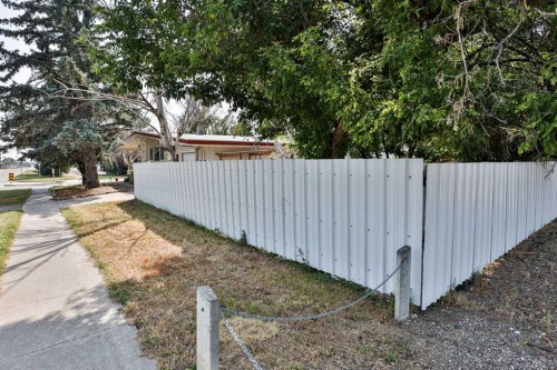 2719 6 Avenue North, Lethbridge, AB - Outdoor