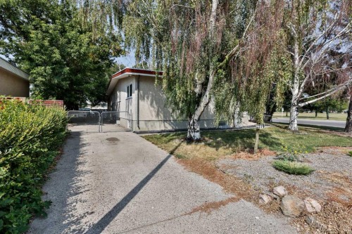 2719 6 Avenue North, Lethbridge, AB - Outdoor