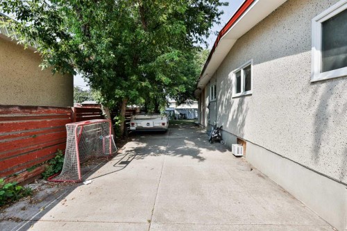 2719 6 Avenue North, Lethbridge, AB - Outdoor With Exterior