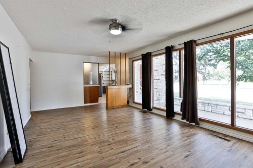 2719 6 Avenue North, Lethbridge, AB - Indoor Photo Showing Other Room