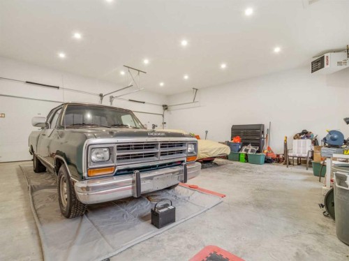 2110 19 Avenue South, Lethbridge, AB - Indoor Photo Showing Garage
