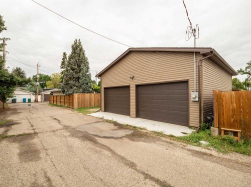 2110 19 Avenue South, Lethbridge, AB - Outdoor