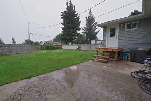 102 1 Avenue, Burdett, AB - Outdoor