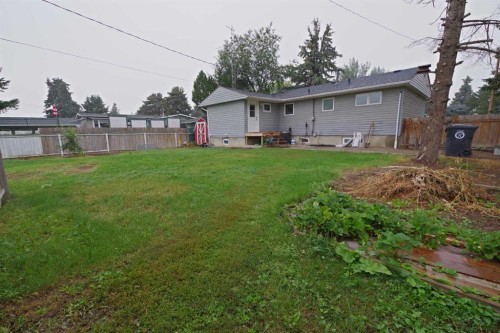 102 1 Avenue, Burdett, AB - Outdoor With Backyard