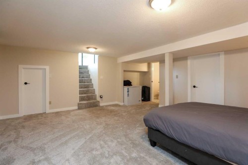 732 12B Street North, Lethbridge, AB - Indoor